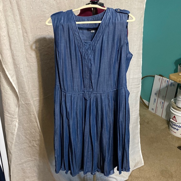 Tommy Hilfiger Denim Pleated dress - Picture 1 of 6